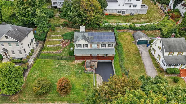 Pleasantville, NY 10570,76 Sarles LN