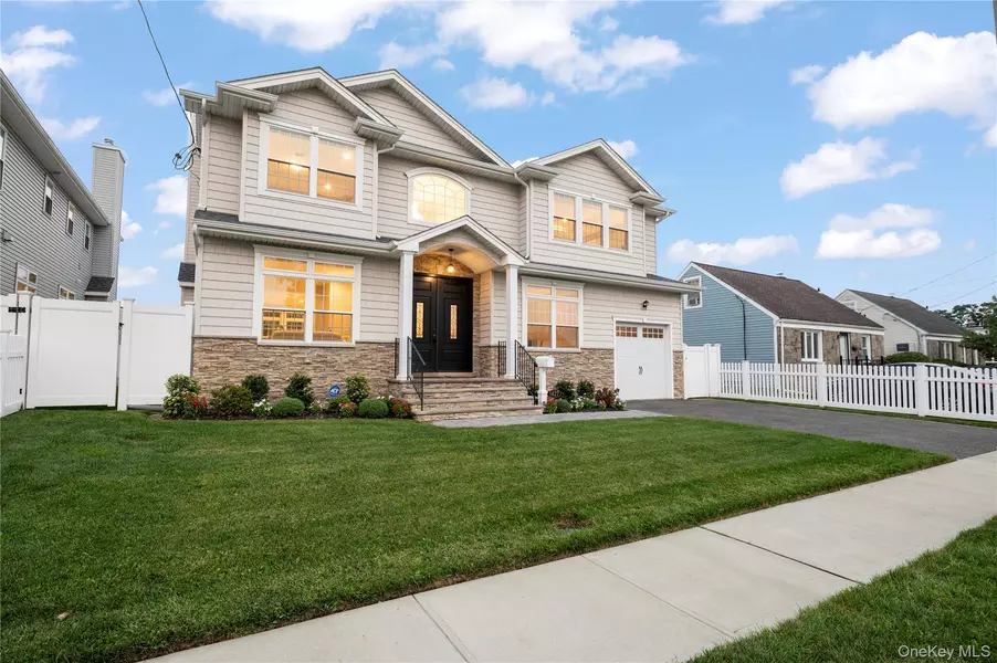 1427 Bellmore RD, North Bellmore, NY 11710