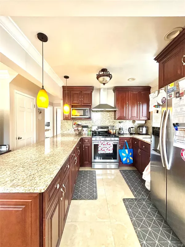 Bethpage, NY 11714,745 S Oyster Bay RD