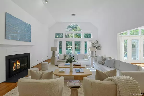 Chappaqua, NY 10514,24 North WAY