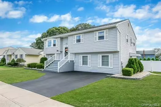Ronkonkoma, NY 11779,12 Parr DR