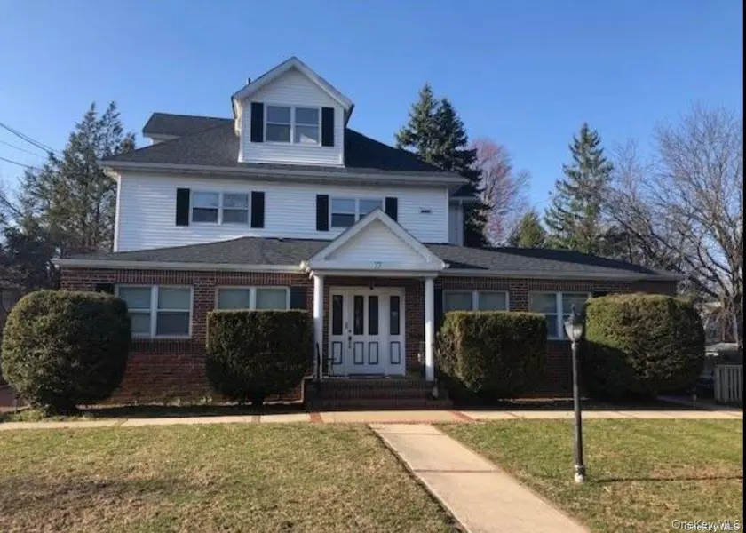 77 Andrew ST, Manhasset, NY 11030