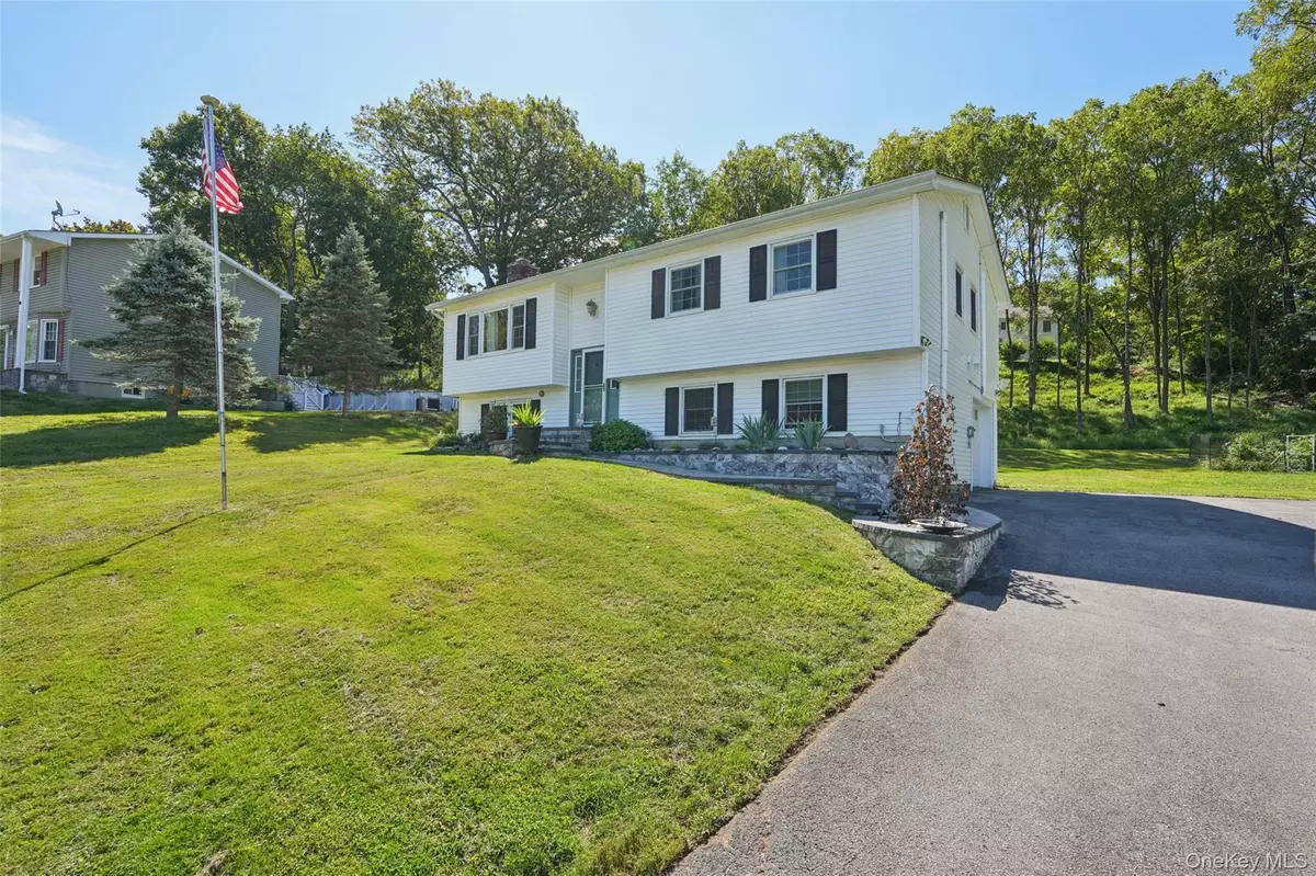 Florida, NY 10921,12 Sturr LN