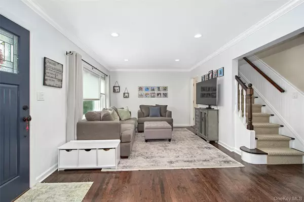 Rye Brook, NY 10573,15 Maywood AVE