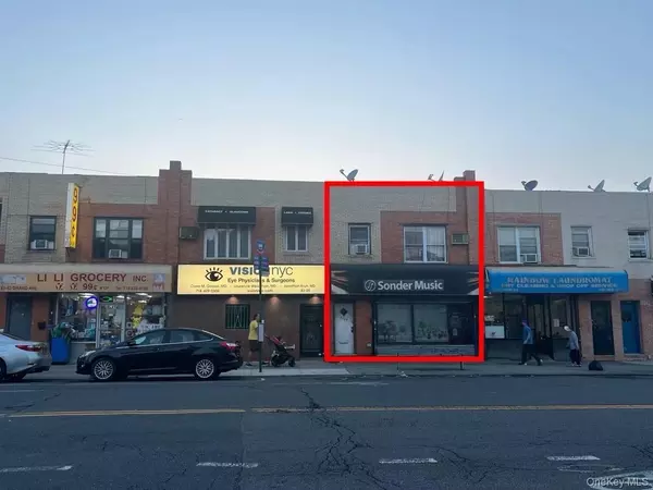 Elmhurst, NY 11373,8307 Grand AVE