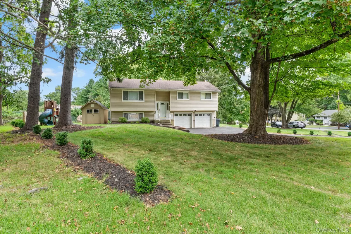 Airmont, NY 10901,1 Phillips DR