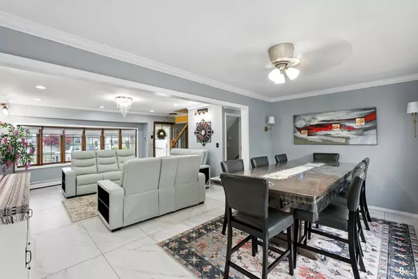 Seaford, NY 11783,3532 Waverly AVE