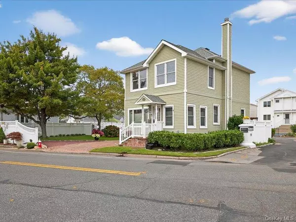 409 Bayville AVE, Bayville, NY 11709