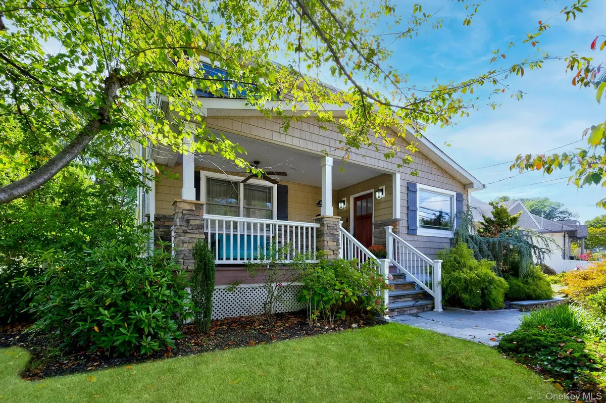 Oyster Bay, NY 11771,55 Singworth ST