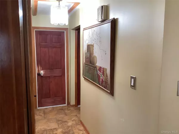 Howard Beach, NY 11414,162-29 89 th ST
