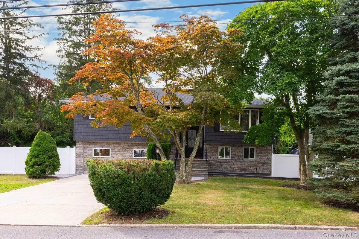 East Islip, NY 11730,22 Brian DR