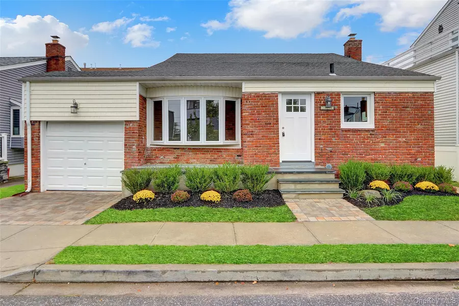 63 Kirkwood ST, Long Beach, NY 11561