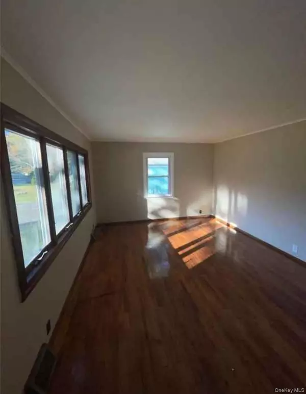 Mastic Beach, NY 11951,79 Church DR