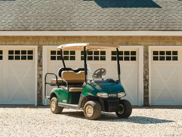 Southold, NY 11971,10947 N Bayview RD