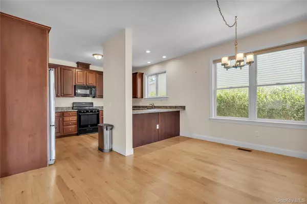 Dobbs Ferry, NY 10522,31 Maple ST #A