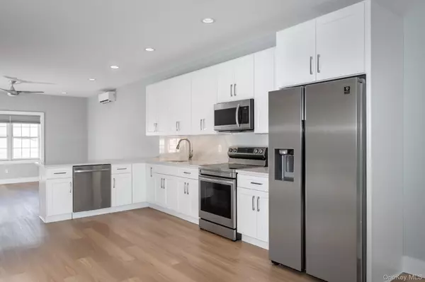 Valley Stream, NY 11580,1 Wallace CT #1