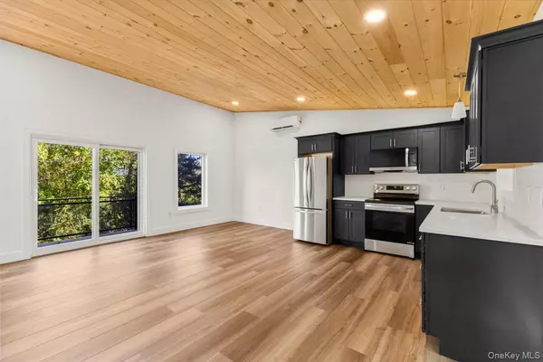 Catskill, NY 12414,711 Vedder Mountain RD