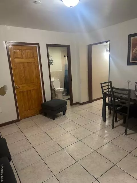 Corona, NY 11368,10429 Roosevelt AVE