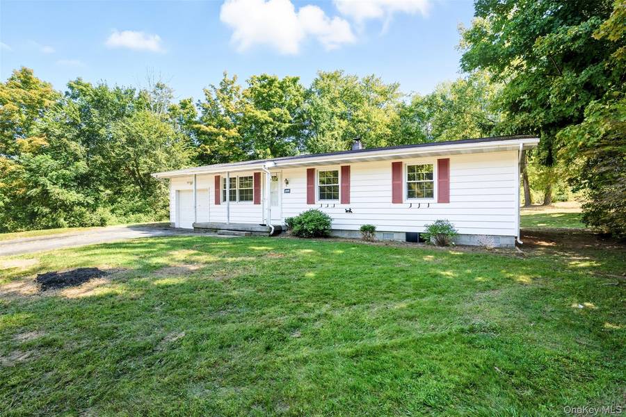 38 Marshall RD, Hyde Park, NY 12538