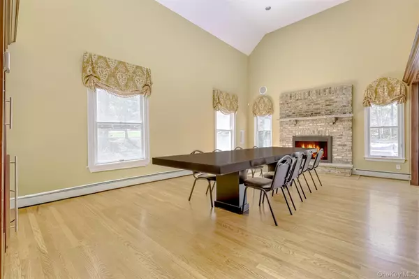 Suffern, NY 10901,15 Golden RD