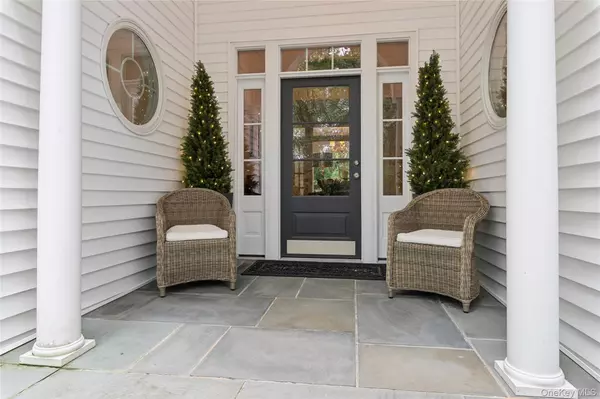 Setauket, NY 11733,38 W Meadow RD