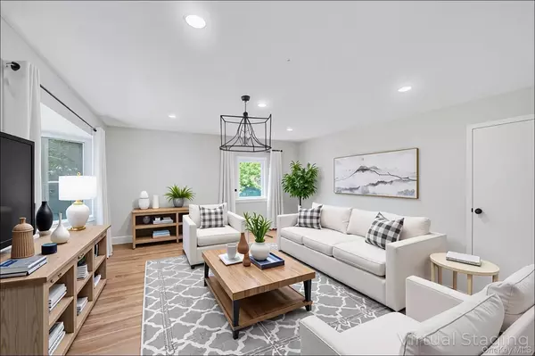 Mastic Beach, NY 11951,247 Hawthorne ST