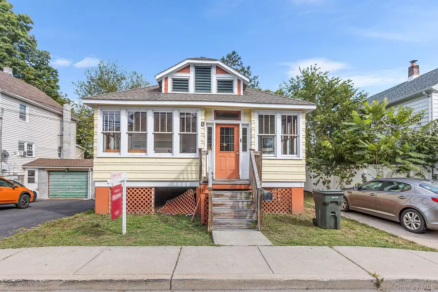 8 Fostoria ST, Highland Falls, NY 10928