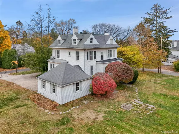 Mamaroneck, NY 10543,706 Fairway AVE