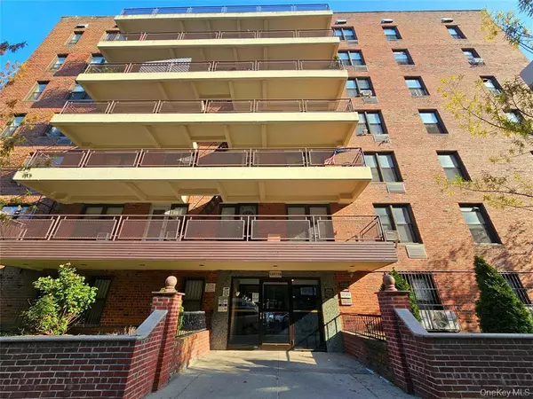 Flushing, NY 11355,137-10 Franklin AVE #415