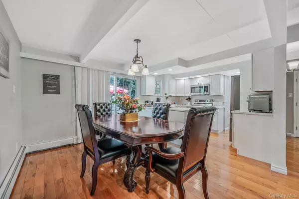 Islandia, NY 11749,27 Split Cedar DR