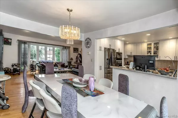 Plainview, NY 11803,113 Northern Pkwy