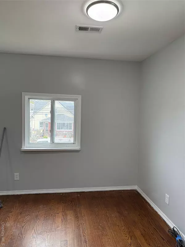 Saint Albans, NY 11412,11924 199th ST