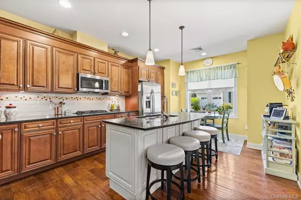 Cold Spring, NY 10516,43 Yesterday DR