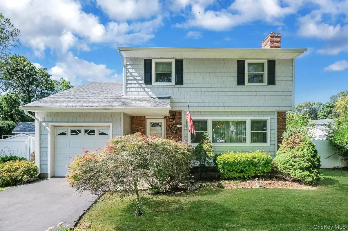 Huntington Station, NY 11746,8 Nicolette CT