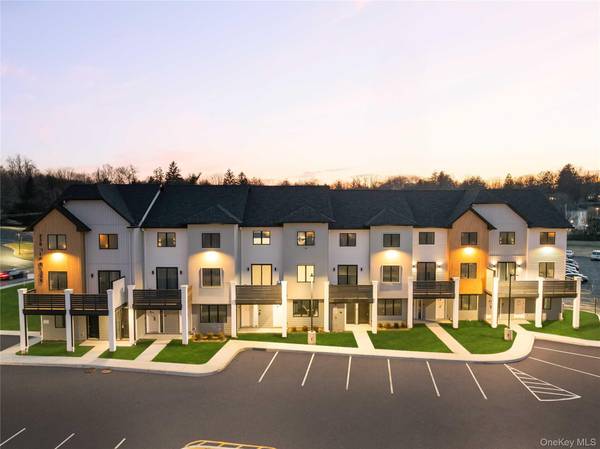 236 Old Nyack TPKE #201, Spring Valley, NY 10977