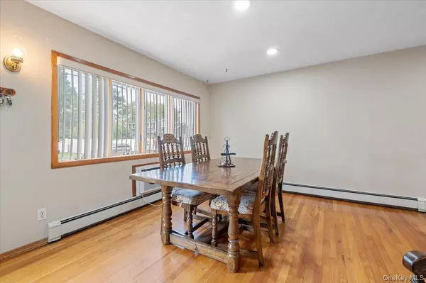 Bethpage, NY 11714,186 11th ST