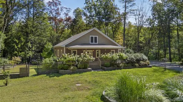 220 John Joy RD, Woodstock, NY 12498