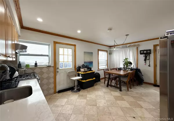 Whitestone, NY 11357,169-20 21st RD