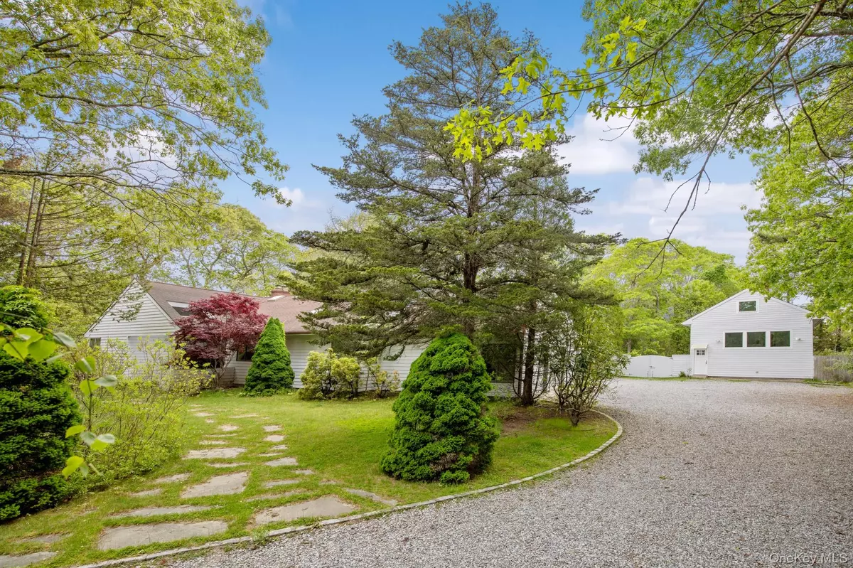 Westhampton, NY 11978,4 Evelyn CT