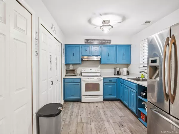 Holbrook, NY 11741,203 Springmeadow DR #B
