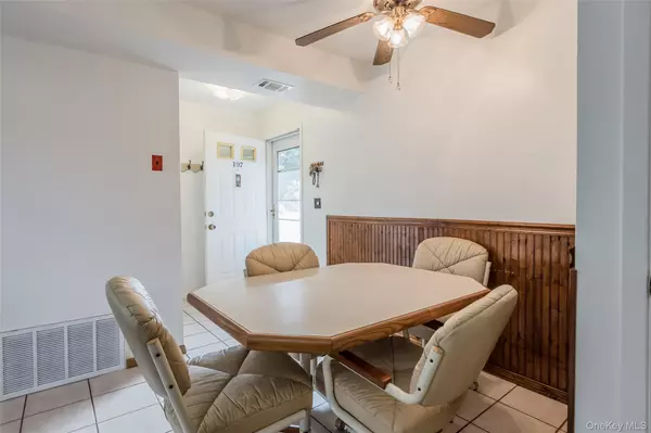 Middle Island, NY 11953,197 Lake Point CIR #197
