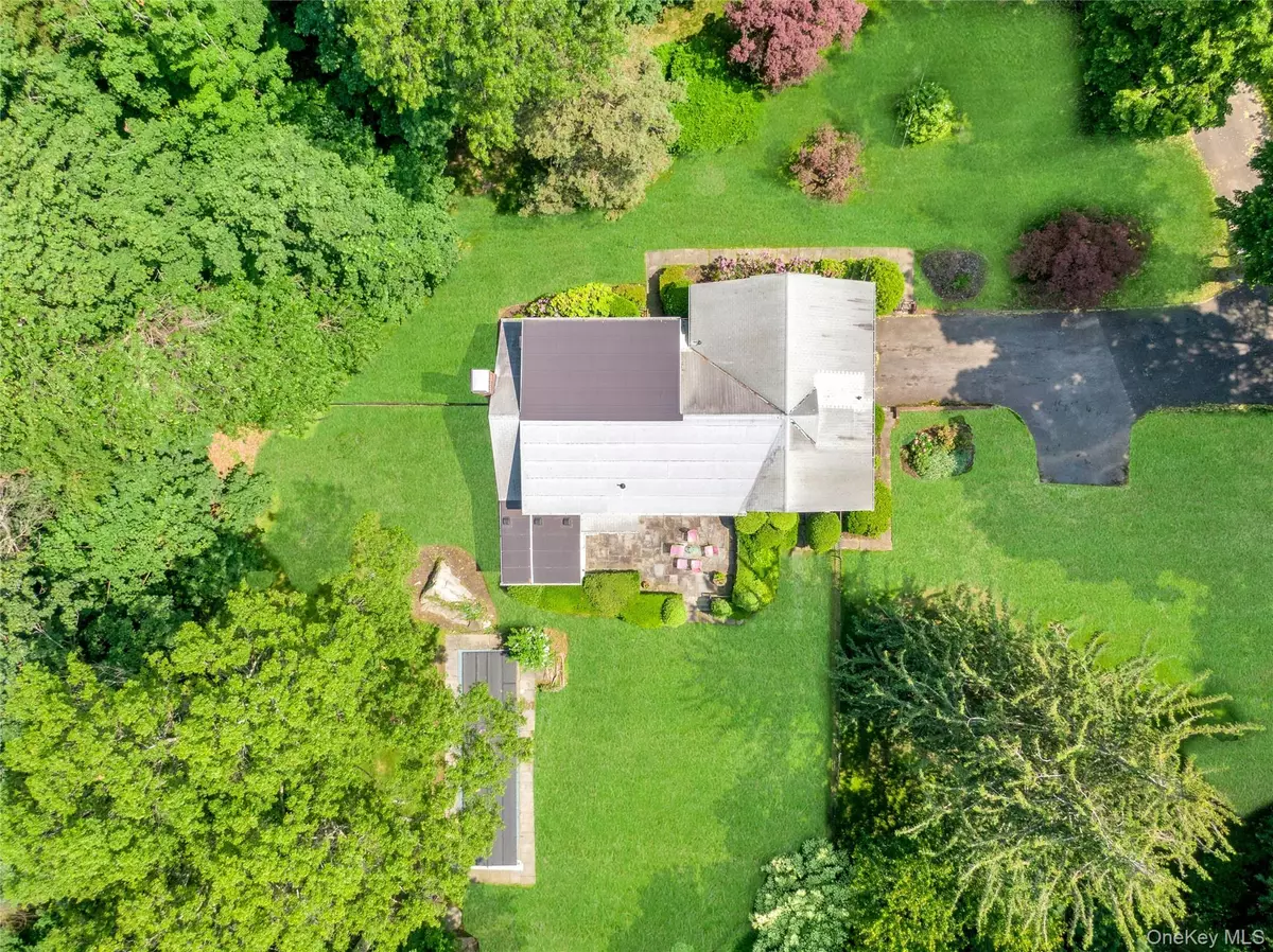 Scarsdale, NY 10583,16 Sundale PL