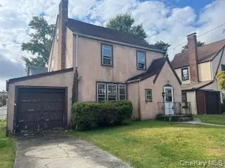 Port Chester, NY 10573,79 Robert AVE