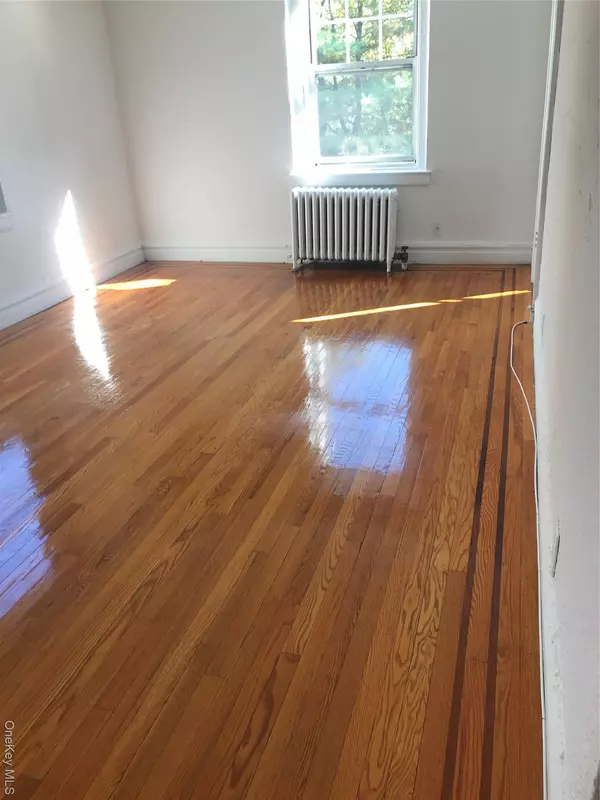 Cedarhurst, NY 11516,623 central ave #203