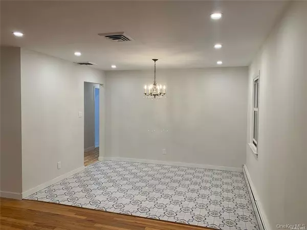 Glen Cove, NY 11542,101 Landing RD