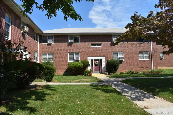 26 DeHaven DR #2D, Yonkers, NY 10703