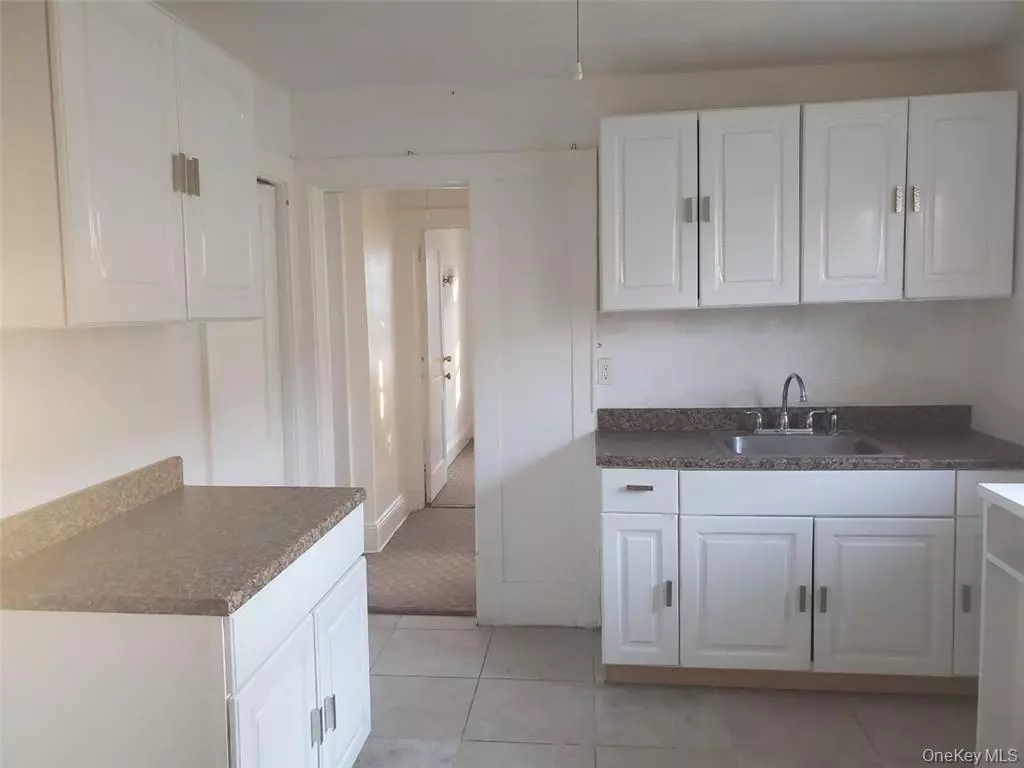 New Rochelle, NY 10801,114 Lincoln AVE #2nd Floor