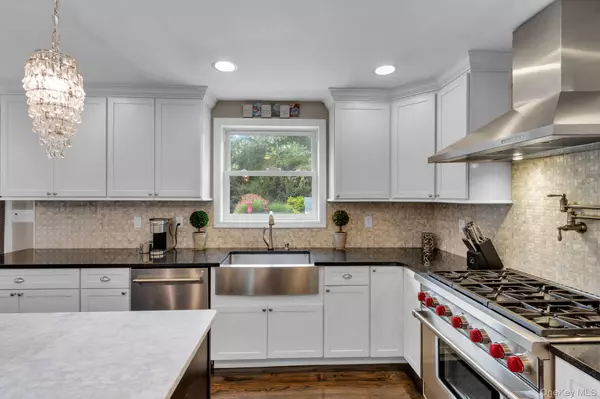 Blauvelt, NY 10913,428 Greenbush RD