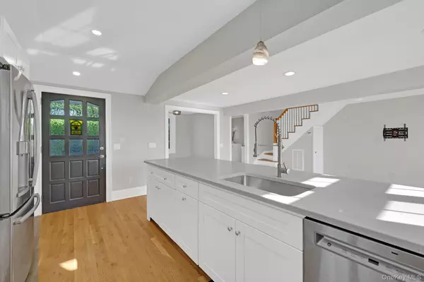 Patterson, NY 12563,8 Highland ST