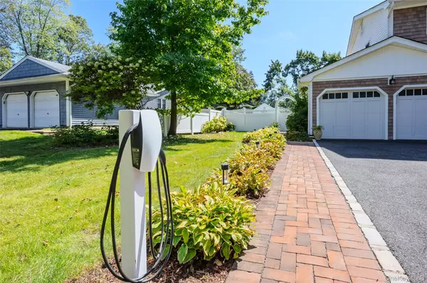 Huntington Station, NY 11746,7 Hartland AVE